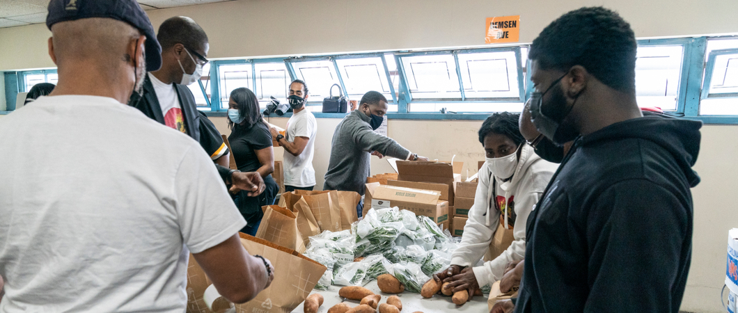 people organizing donations to be given to veterans