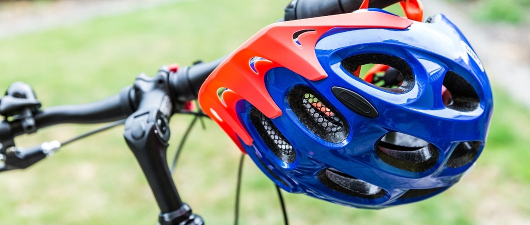 bike and blue helmet 