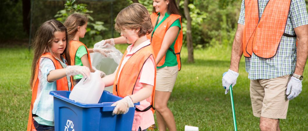 family participate in community clean up