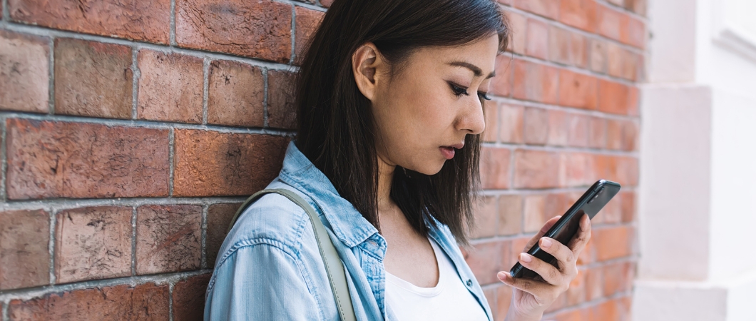 woman reading tools for reviewing charity